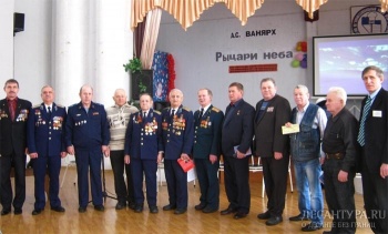 В воронежском профессиональном лицее №53 высадился большой десант ВДВ В воронежском профессиональном лицее №53 высадился большой десант ВДВ